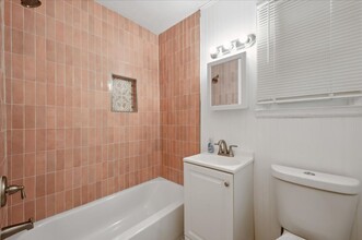 1308 E 53rd St in Savannah, GA - Building Photo - Building Photo