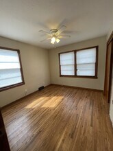 1408 S Lulu Ave in Wichita, KS - Foto de edificio - Building Photo