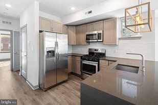 419 W Berks St in Philadelphia, PA - Building Photo