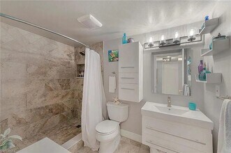 12939 Cherrydale Ct in Ft. Myers, FL - Building Photo - Building Photo
