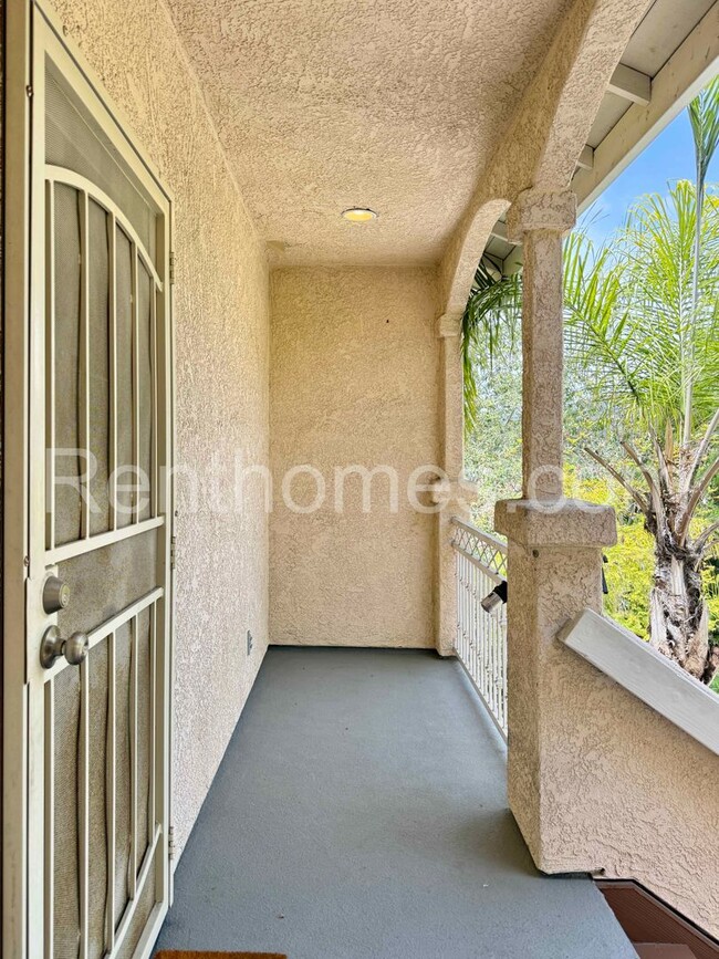 2065 Cherokee Ln in Escondido, CA - Building Photo - Building Photo