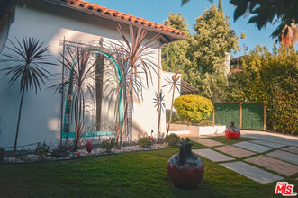 455 N Crescent Heights Blvd in Los Angeles, CA - Building Photo - Building Photo