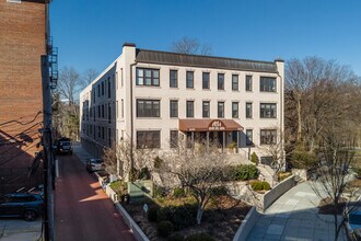 2630 Adams Mill Rd NW in Washington, DC - Building Photo - Building Photo