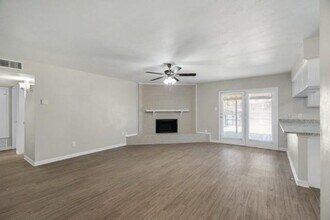 1213 Southridge Dr in Lancaster, TX - Building Photo - Building Photo