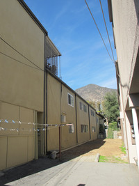 156 E Highland Ave in Sierra Madre, CA - Building Photo - Building Photo