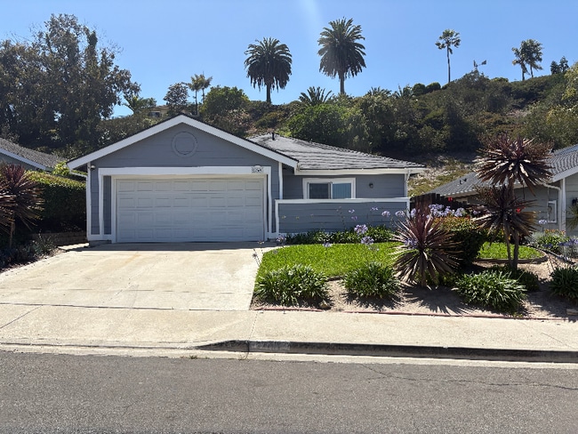 property at 1769 E Pointe Ave