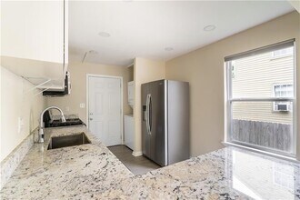 6228 Waldo Dr in New Orleans, LA - Building Photo - Building Photo