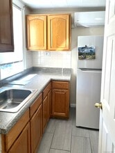 2 Holly Pl in Hastings On Hudson, NY - Building Photo - Building Photo