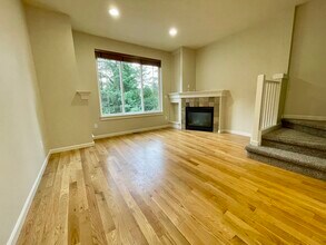 17831 NE 95th Ct in Redmond, WA - Building Photo - Building Photo