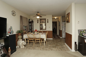 L & H Apartments in Asheville, NC - Building Photo - Interior Photo