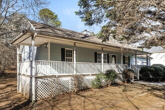 334 Orchard Dr in Temple, GA - Foto de edificio - Building Photo