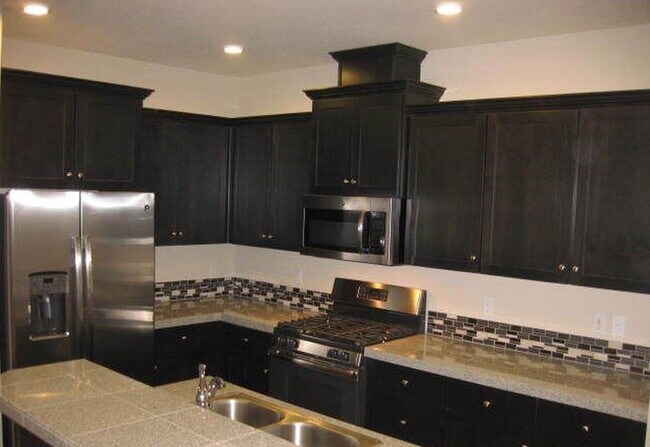 21727 SW Berkshire Terrace in Sherwood, OR - Building Photo - Building Photo