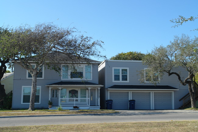 311 Harrison Blvd in Aransas Pass, TX - Building Photo - Building Photo