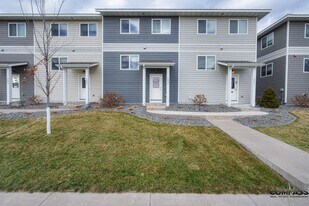 3015 Eldorado Blvd in Eau Claire, WI - Building Photo