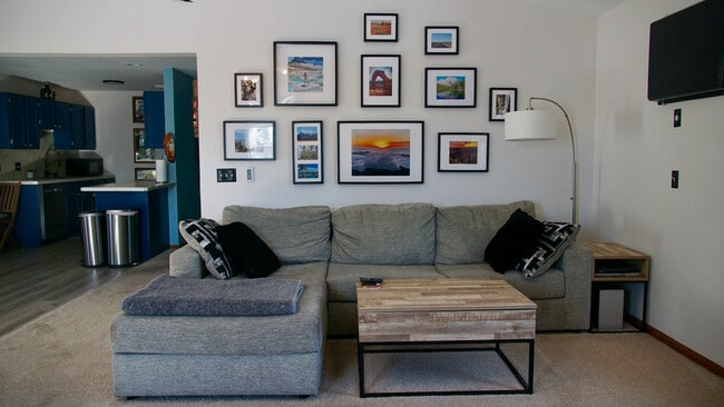 384 Minz Park Cir, Unit 5