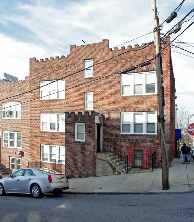 124 Highland Ave in Yonkers, NY - Building Photo