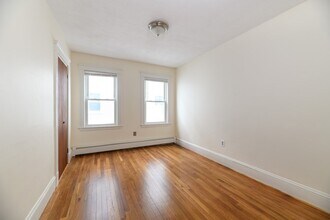 305 Hurley St in Cambridge, MA - Building Photo - Building Photo