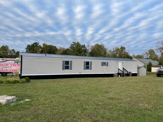 1692 Gene Wilson Blvd in Louisa, KY - Building Photo - Building Photo