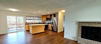 1812 S Visscher St in Tacoma, WA - Building Photo - Building Photo