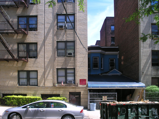 2050-2064 Anthony Ave in Bronx, NY - Building Photo - Building Photo