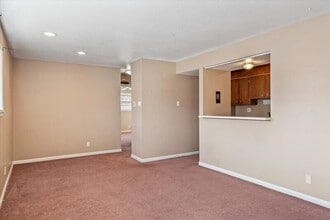 117 S Elder Ln in Decatur, IL - Building Photo - Building Photo