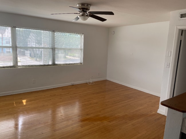 301 Oleander St in Neptune Beach, FL - Building Photo - Building Photo
