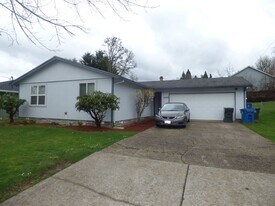 1080 Vista Ave SE in Salem, OR - Building Photo