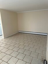 95 Colin St, Unit 1st Floor in Yonkers, NY - Foto de edificio - Building Photo