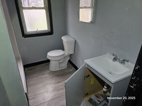 9379 Manor in Detroit, MI - Building Photo - Building Photo