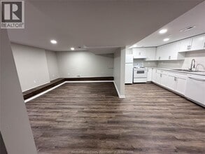 1605 Dougall Ave in Windsor, ON - Building Photo - Building Photo
