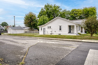 1028 Forrest St in Louisville, KY - Building Photo - Building Photo