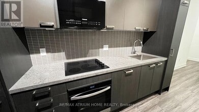 20 Soudan Ave in Toronto, ON - Building Photo - Building Photo