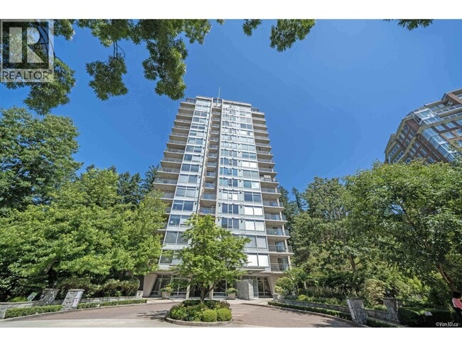property at 5639-5639 Hampton Pl