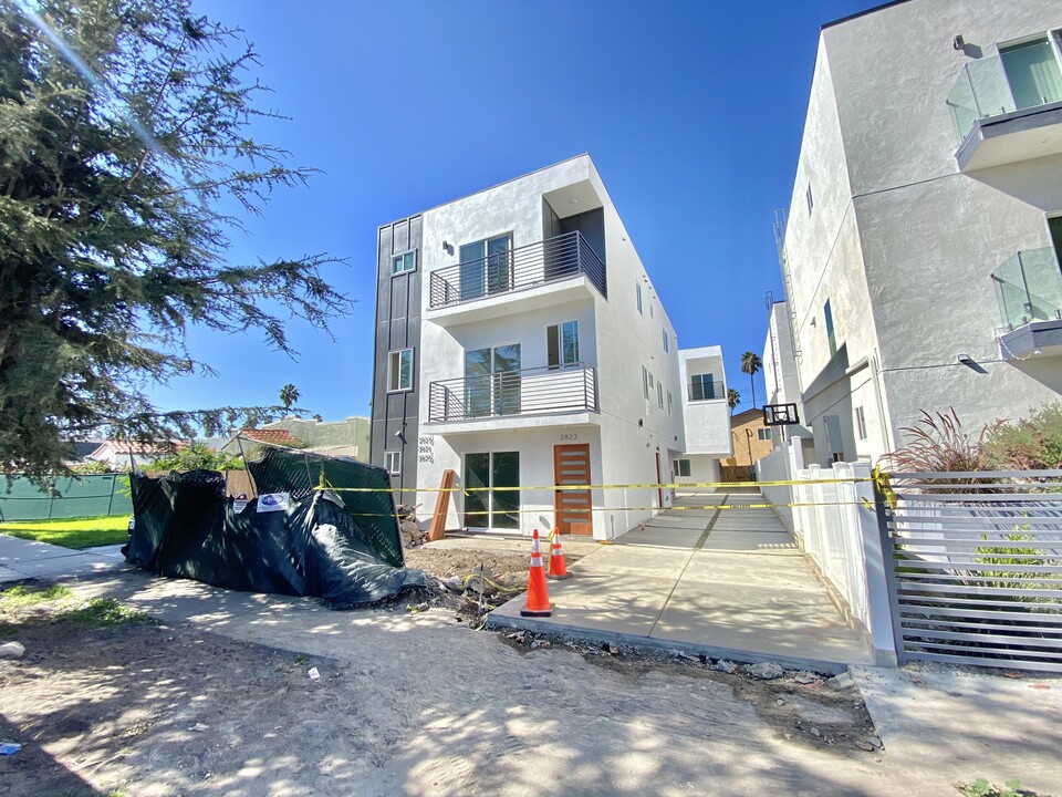 2823 Virginia Rd in Los Angeles, CA - Building Photo