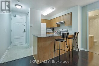 330-1330 Red Maple Rd in Richmond Hill, ON - Building Photo - Building Photo