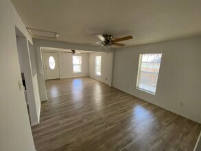 2511 E 9th St in Austin, TX - Foto de edificio - Building Photo