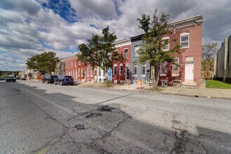2132 W Fayette St in Baltimore, MD - Building Photo - Building Photo