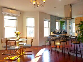 30 Beechcroft St in Boston, MA - Building Photo - Building Photo