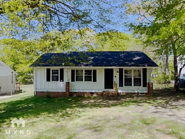 property at 2315 Lyon St