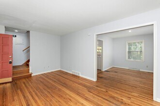 6638-6646 Floyd St in Overland Park, KS - Building Photo - Building Photo