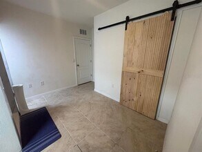 1519 Barberry Dr in Kissimmee, FL - Foto de edificio - Building Photo