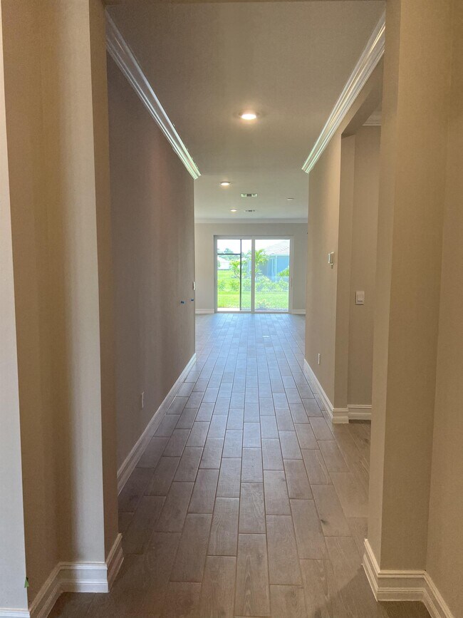 463 Polihale Way in Naples, FL - Building Photo - Building Photo