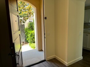177 Augustine in Irvine, CA - Building Photo - Building Photo