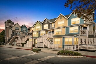 Chestnut Street in Santa Cruz, CA - Building Photo - Building Photo