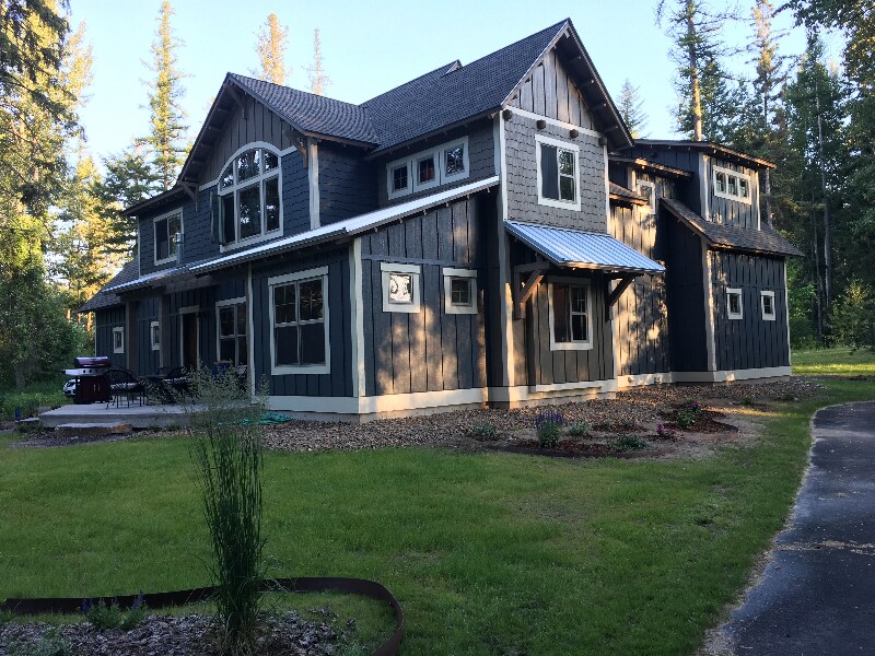 61 Cedar Pointe Lp in Columbia Falls, MT - Building Photo