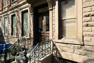 1114 Hudson St in Hoboken, NJ - Foto de edificio - Building Photo