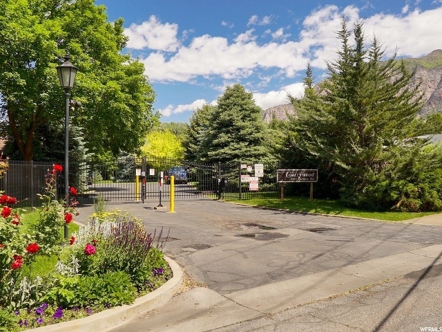 property at 1120 Canyon Rd