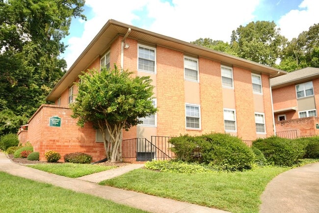 property at 2420 Arlington Blvd