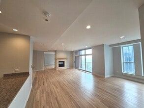 415 E North Water St, Unit 2204 in Chicago, IL - Building Photo - Building Photo