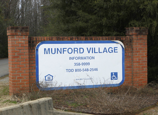 Munford Village Apartments in Munford, AL - Foto de edificio - Building Photo